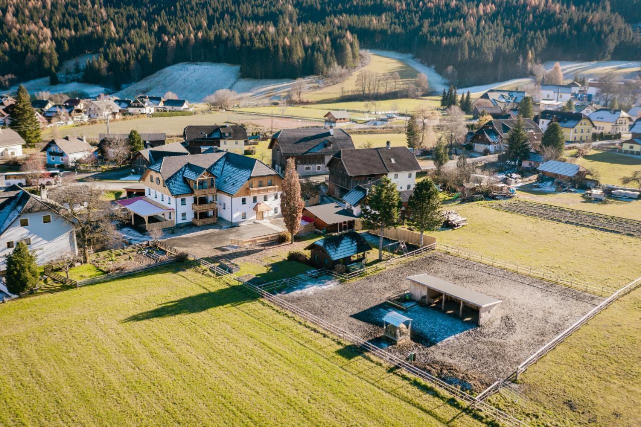Landhaus Holzer Sankt Margarethen im Lungau Exterior foto